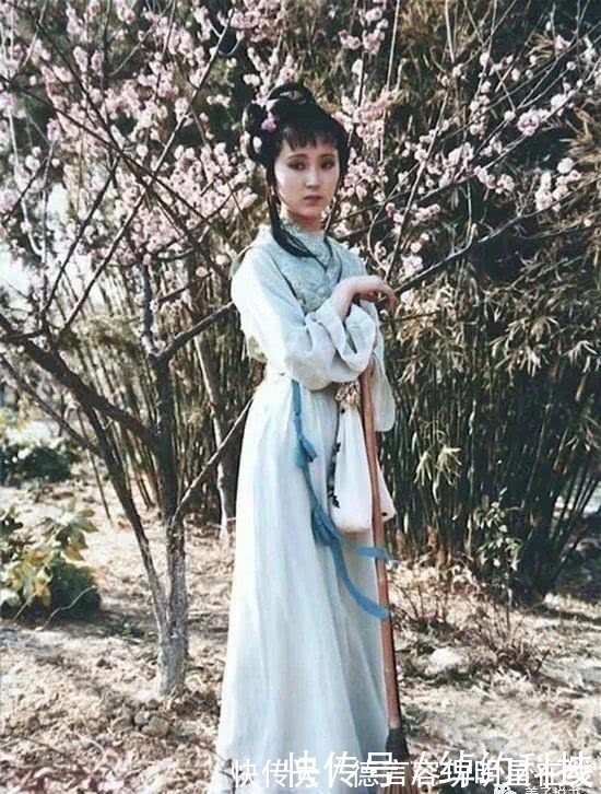 秦可卿!她才是荣国府真正的老大,血统高贵,人人拥护,黑锅随便背