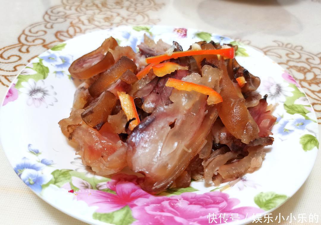 晒北方三线城市的年夜饭,9口人13道菜,网友:一看就是北方人