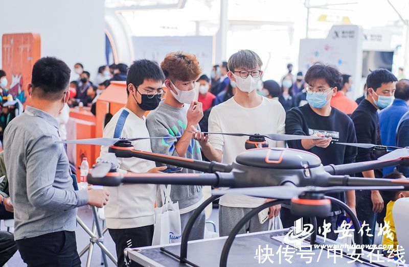 科大讯飞|黑科技来袭！第五届科大讯飞全球1024开发者节展区首日人气爆棚