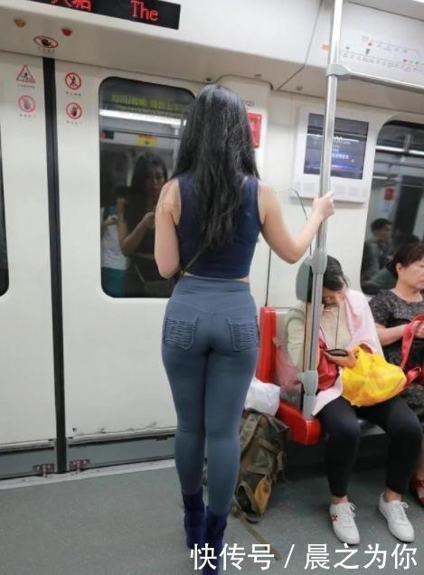 95后小姐姐健身照走红，身材娉婷袅娜惹人羡，运动的女生有魅力