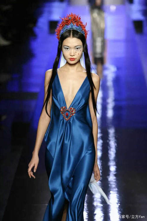 圣母泪妆为什么那么火怜悯众生的高级妆容