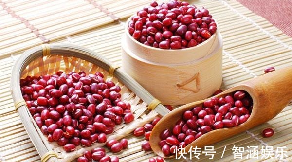 红豆|女人常喝红豆和此物煮的汤,脸上色斑消失了,常喝美容养颜护肤