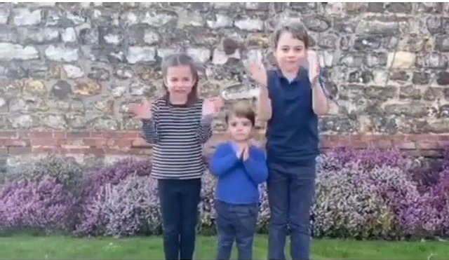 英王室联手庆母亲节,剑桥三宝作画致敬戴妃,乔治继承查尔斯画风