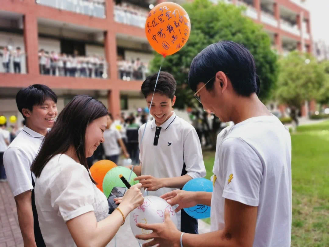 毕业生|新中考今日开考，以不变应万变！加油少年，愿你绽放在这个完美盛夏！