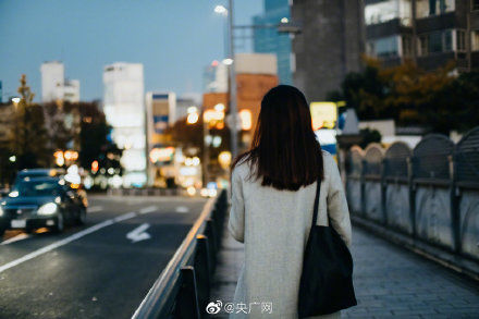 小区|调查显示女性对公共安全担心高于男性 最怕陌生人随意进小区