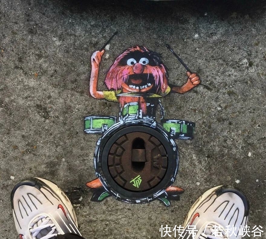 涂鸦#他的街头涂鸦遍布全球,所到之处,平凡变有趣,腐朽变神奇
