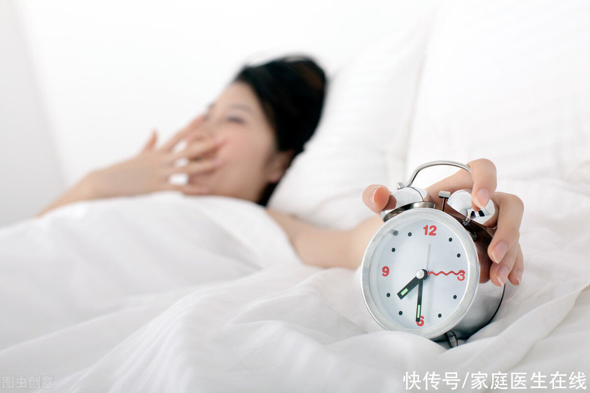 每天睡几小时，对大脑最好？复旦揭秘睡太多、太少都有害！