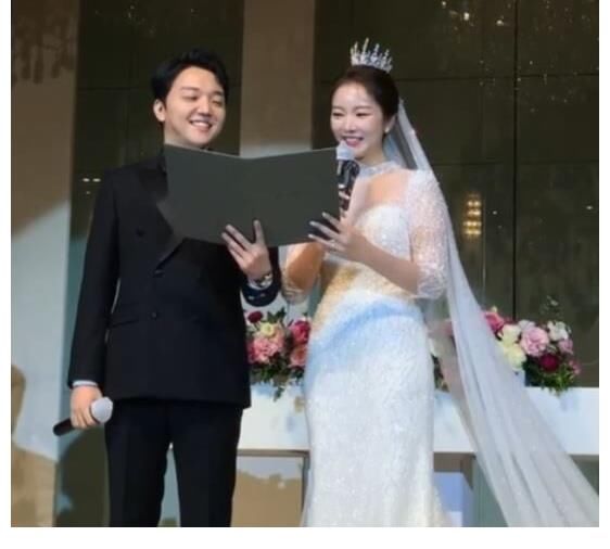 时隔多年，再看裴涩琪跳复古舞，她还是没有变，我们却已经老了