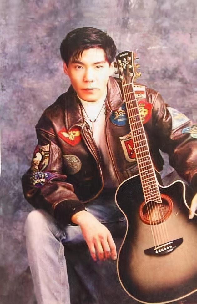 晚年|方舒含泪与白发母亲和解,两个女儿撑起她的晚年