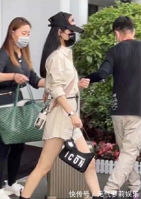 桂林|赵丽颖抵达桂林录制《中餐厅5》，漫画腿太抢镜，网友直呼太期待