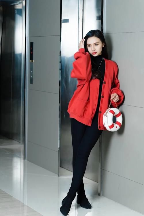 早春外套来了！拜托你穿这3件，时髦炸了