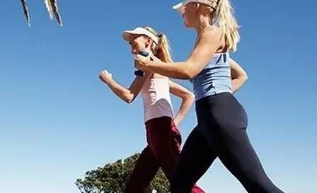 中年|快看，经常步行的人后果是这样的！