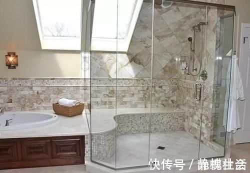 装修|老公在淋浴房装个“小东西”,朋友都夸美观实用,真的太聪明了