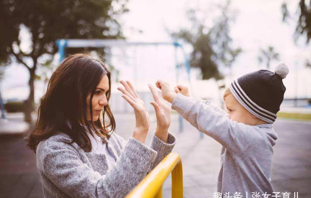 父母|如果你家孩子有这4个特点,即使不够优秀,你依旧是成功的