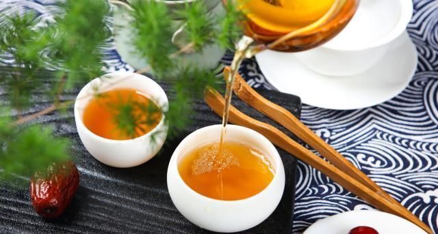 男女|50岁是寿命决定期无论男女,若没有4种症状,恭喜是长寿体质