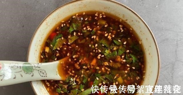 面卷|夏天，吃馒头包子不如吃它，一卷一蒸柔软筋道，比馒头包子好吃！