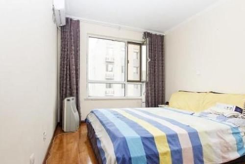 卫生间|晒晒我的婚房,客厅连沙发都没有,直接坐地上,还有更寒酸的吗?