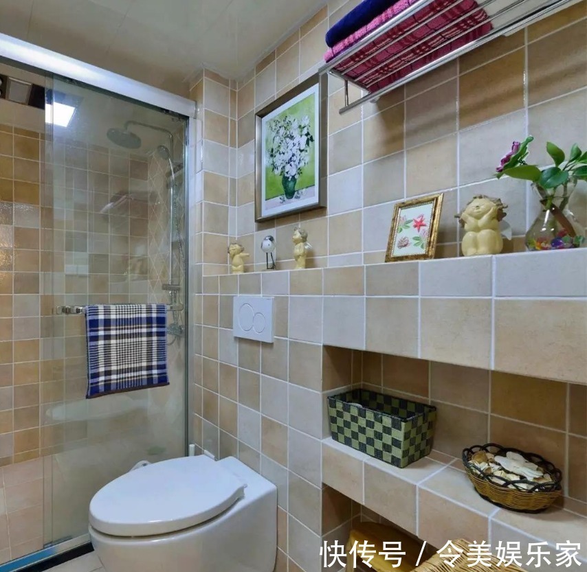 壁龛|卫生间墙面别浪费,学着这样设计,空间扩宽几平米,储物更方便!