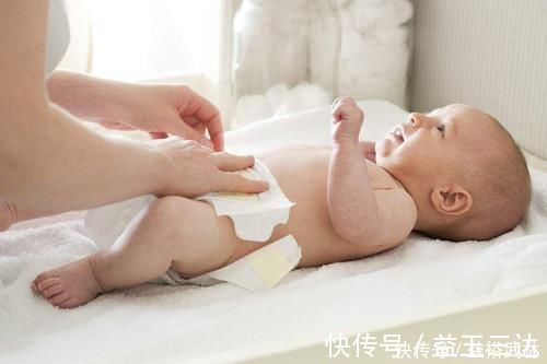 化学成分|有种“愚昧”叫湿巾擦屁股,家长方便了,却害了孩子