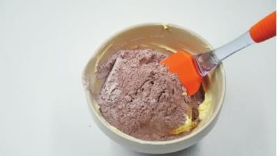 独特|抹茶可可蛋糕,一口可以品尝到两种口味,材料做法简单,味道独特