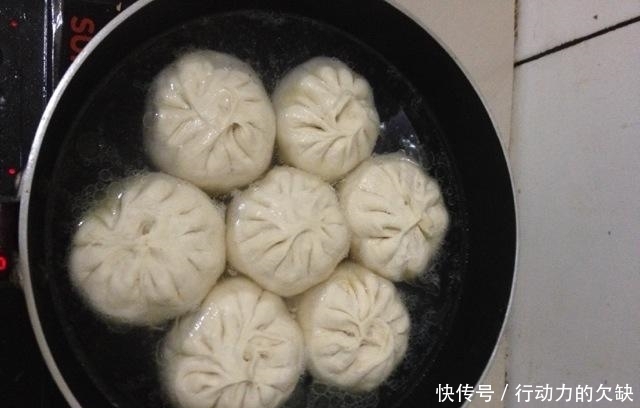 私房|小厨私房菜:魔都第一美食生煎包,原来做法这么简单,一学就会了