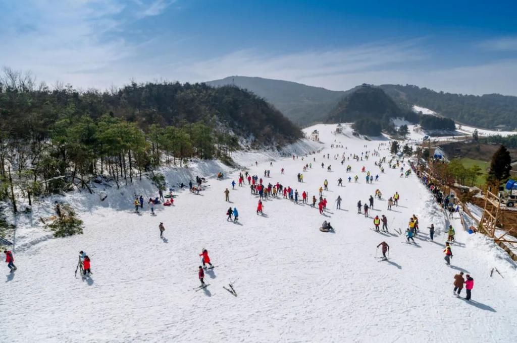 冬季旅游“热”凉都 冰雪唱响“春之声”