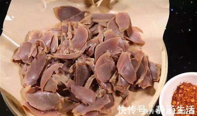 营养物质|医生朋友告诉我，吃它可保护视力，每周吃两次，眼睛更明亮