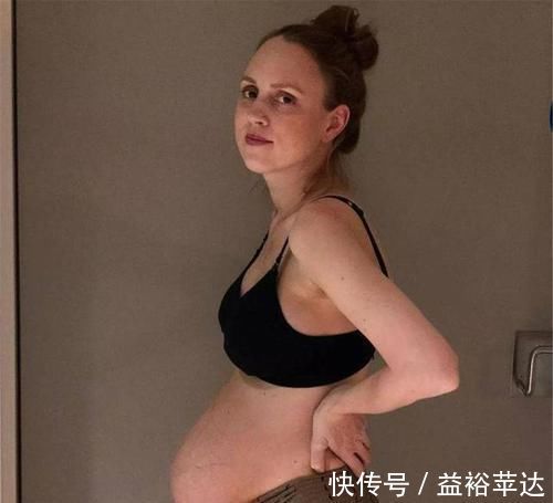 母爱|生完三胞胎后肚子却收不回去,国外宝妈的晒照,诠释伟大母爱