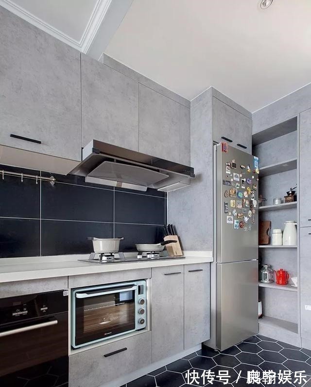 榻榻米|47㎡一室改两室,进门衣帽间,阳台变次卧,装出来比80㎡还要大