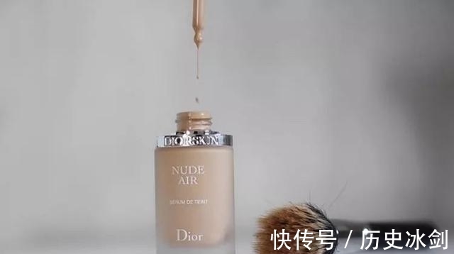 底妆 底妆撑不了几小时就暗沉,是你粉底没选好?