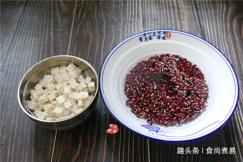 利湿安神|秋季气候干燥,不妨多煲此款汤水给家人喝,利湿安神助睡眠