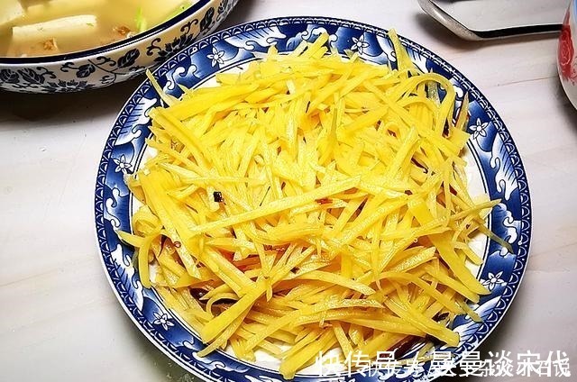 伙食费|朋友来做客,我做了6个菜招待,朋友这么好吃,明天还想来
