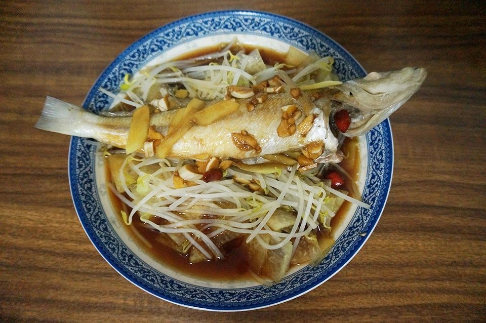 别致|别致清蒸鱼,鲜美营养俱全,烹调出独钓寒江雪的意境