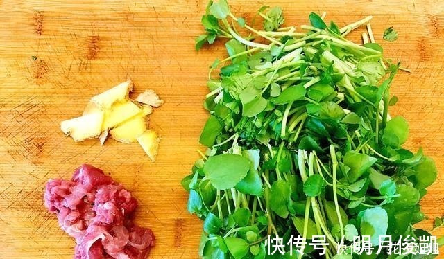 天冷了，家人记得多喝这汤，做法简单，营养极高，不懂太可惜