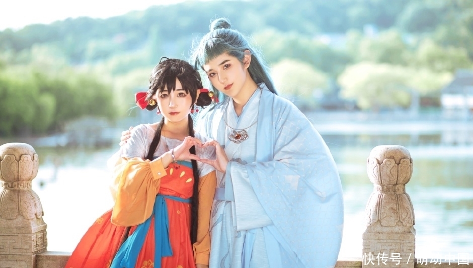 阿巳與小鈴鐺|阿巳與小鈴鐺cos,阿巳又萌又帥,看到小鈴鐺心動了