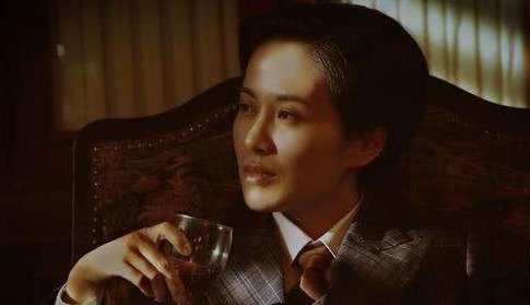 这个日本女谍和川岛芳子不对付,两人针锋