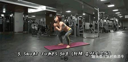 膝盖|230斤大码美人，紧身裙尽显丰腴，网友行走的“葫芦娃”