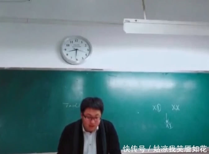 避孕套|大学老师布置特殊作业，让学生去买避孕套，学生：觉得太尴尬了！