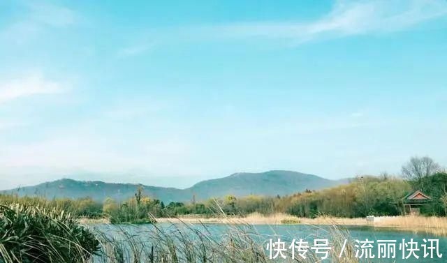 经典@送你最美的30首短诗,首首经典,谁读了都会心醉