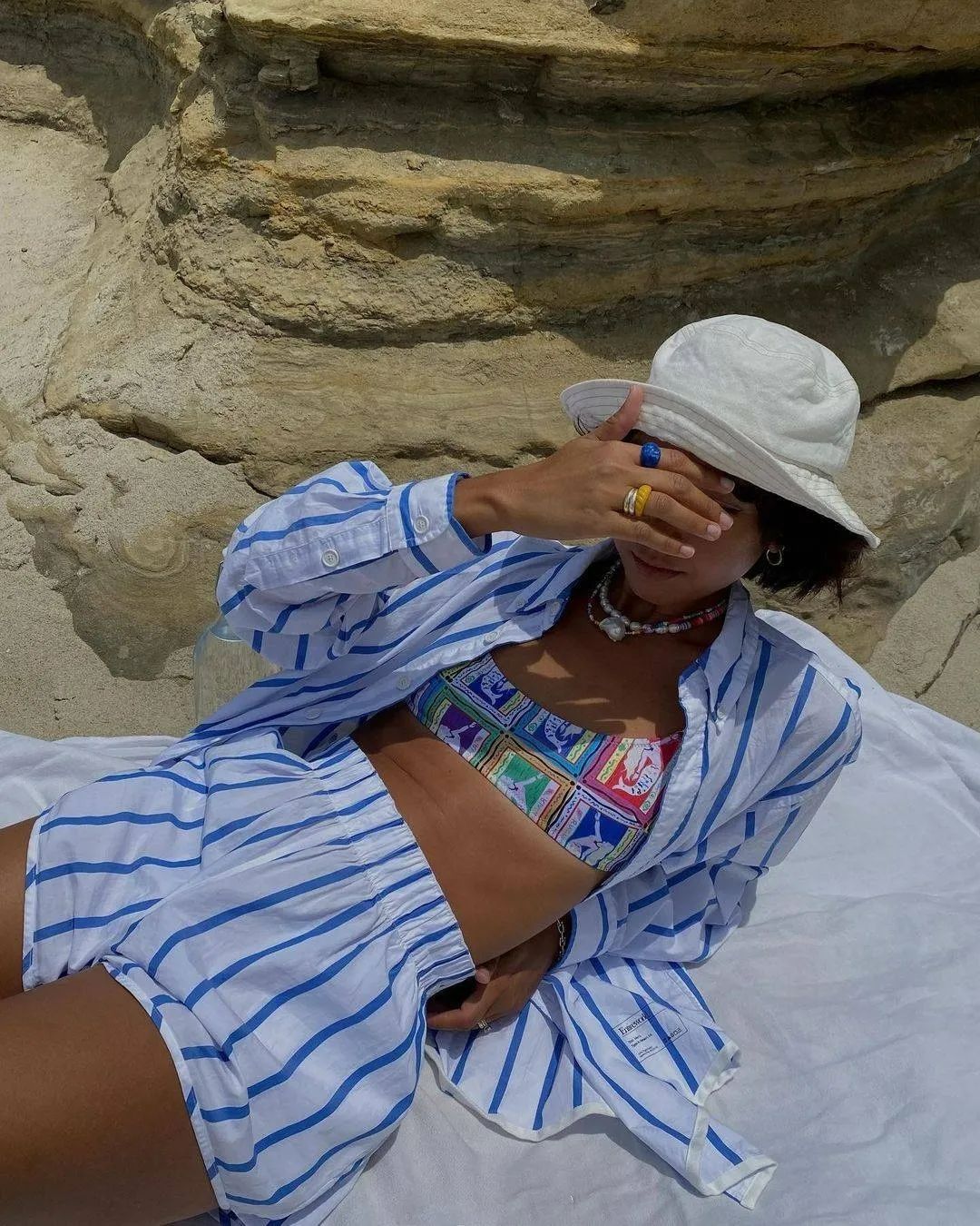 辣妹轮番示范，这几件吊带你可以闭眼入了|教你美 | mccartney