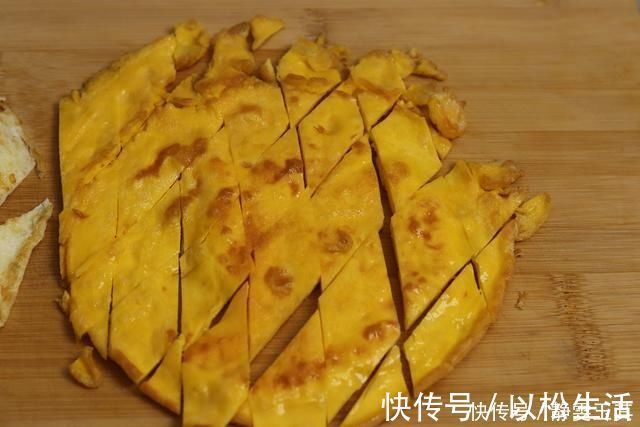 做法|鸡蛋不要炒着吃了，大厨教你不外传的做法，比大鱼大肉受欢迎