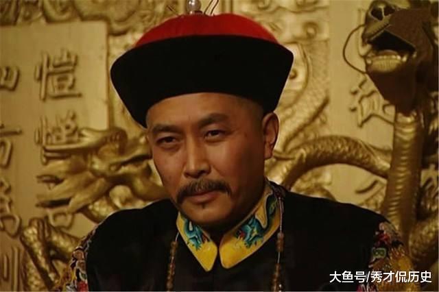 康熙写了一个“墨”字,皇子们无一对出,弘历随手一字,令其大悦