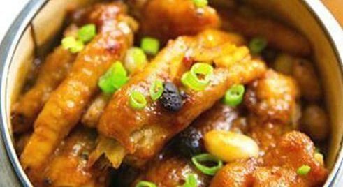 美食精选:香辣鱼块,蒜蓉苋菜,木耳炒肉片,豆豉蒸凤爪的做法