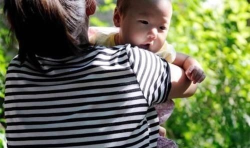 孩子们|“你家孩子身高达标吗?”对比2020年儿童身高表,高矮一目了然