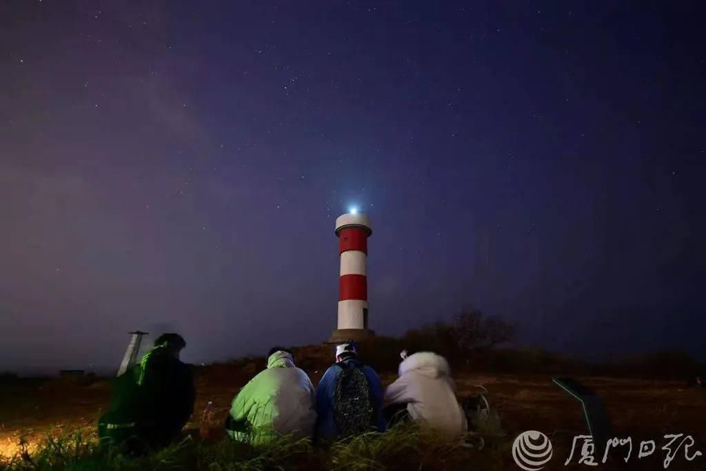 高清 高清美图！全年最大流星雨滑落天际！急剧下滑的还有气温…今天你冷吗？