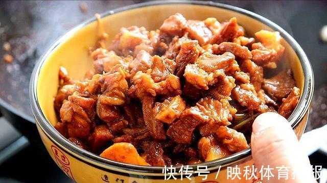 肉臊子夹馍|陕西美食小吃肉臊子,拌面夹馍的正宗做法,看着都让人直流口水