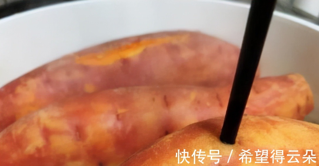 红薯直接上锅蒸是不对的!多加这1步,蒸出的红薯香甜软糯更好吃!