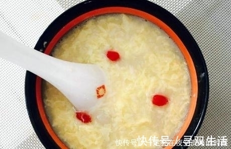 早餐,简单一冲就搞定,我隔三差五给孩子喝,高蛋白易吸收