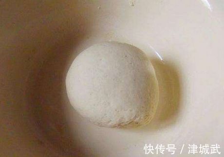 早餐还在买着吃?手把手教你做杂粮煎饼,酥香脆,健脾养胃促消化