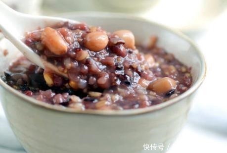 黏稠|早餐煮杂粮粥,掌握1点窍门,粥软糯黏稠香味足,豆子不生硬